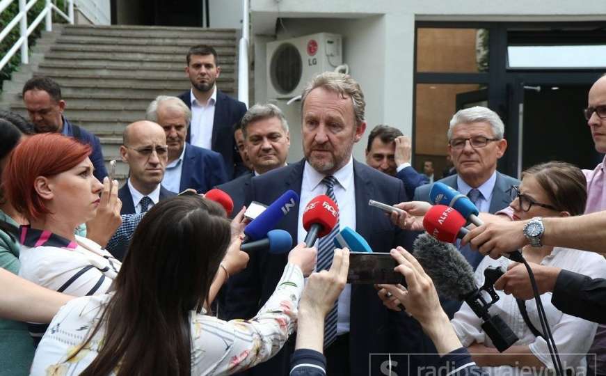 Bakir Izetbegović nakon sjednice: Ako Sebija treba biti kandidat, onda neka bude tako